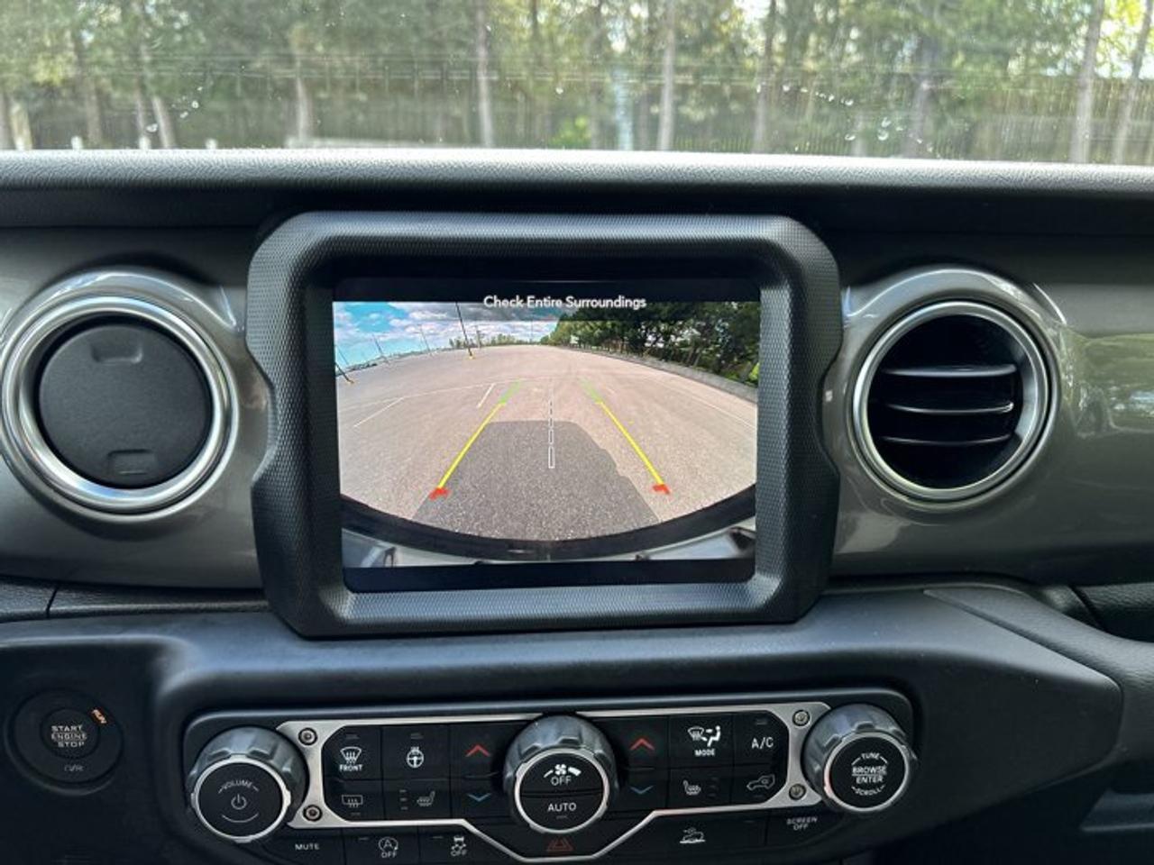 2023 Jeep Wrangler Sahara 4x4 | One Owner | No Accidents | Heated Steering Photo
