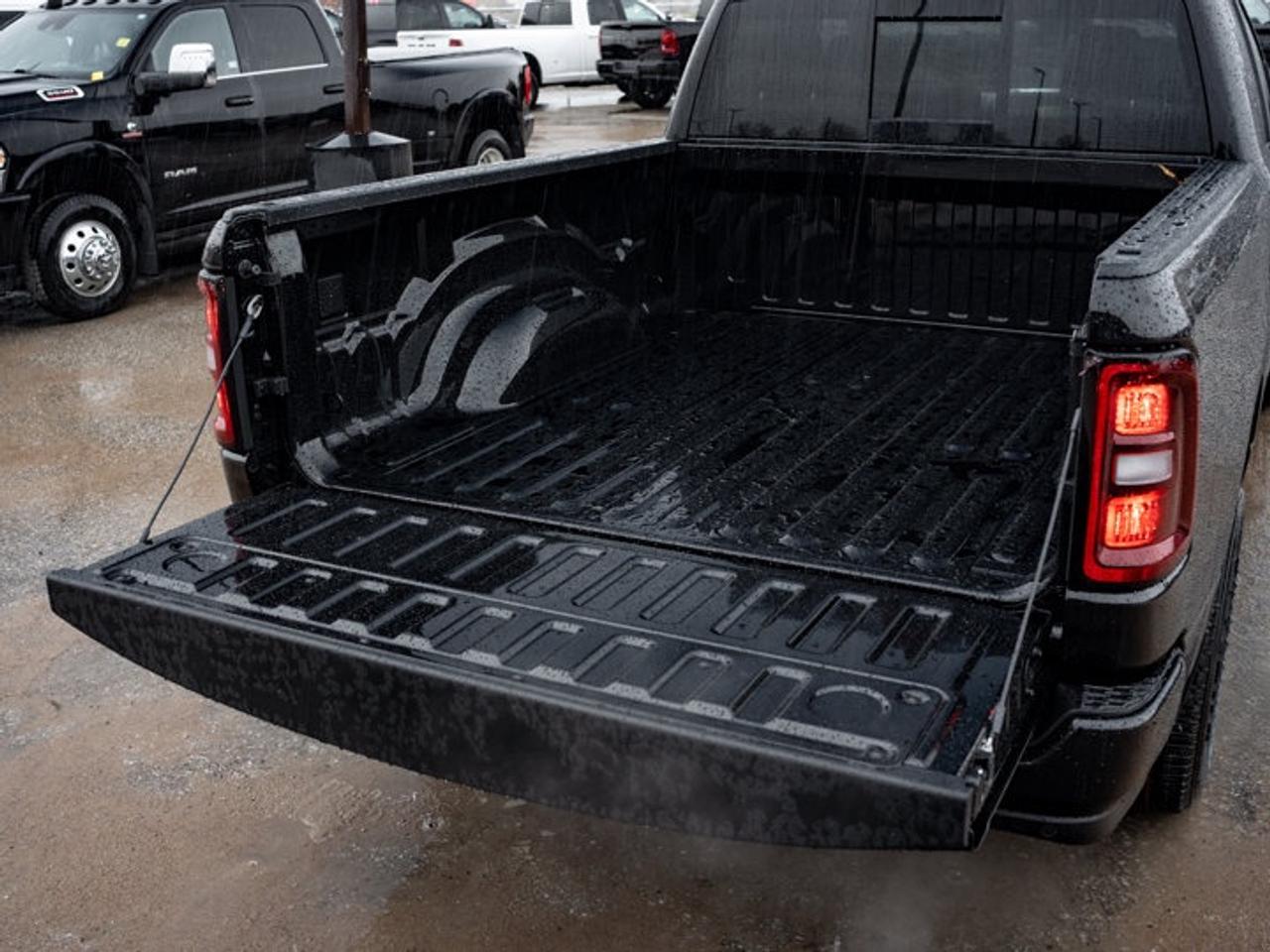 2026 RAM 1500 Express Photo