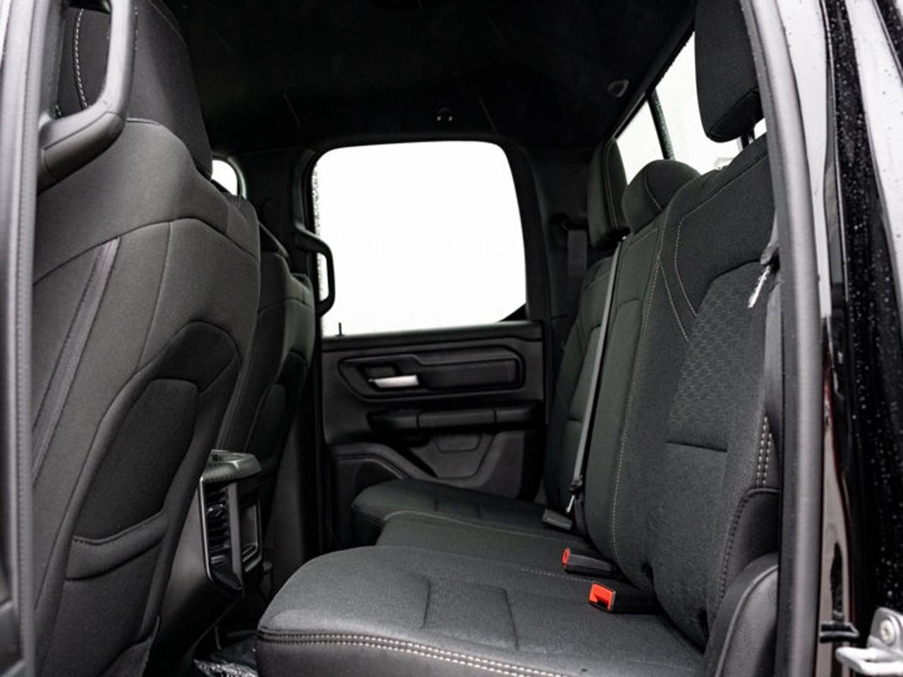 2026 RAM 1500 Express Photo