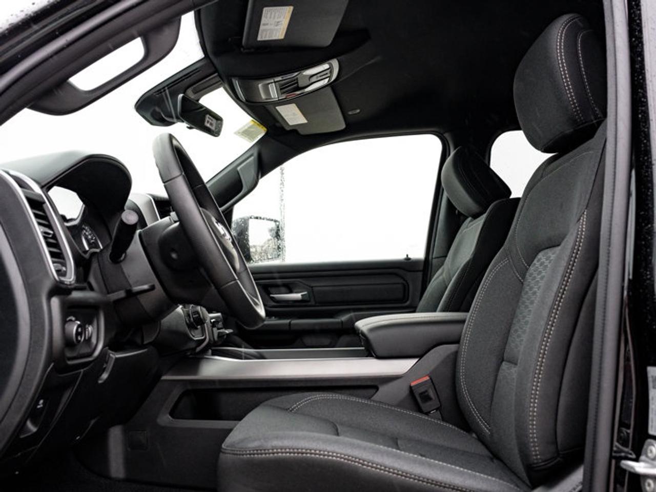 2026 RAM 1500 Express Photo