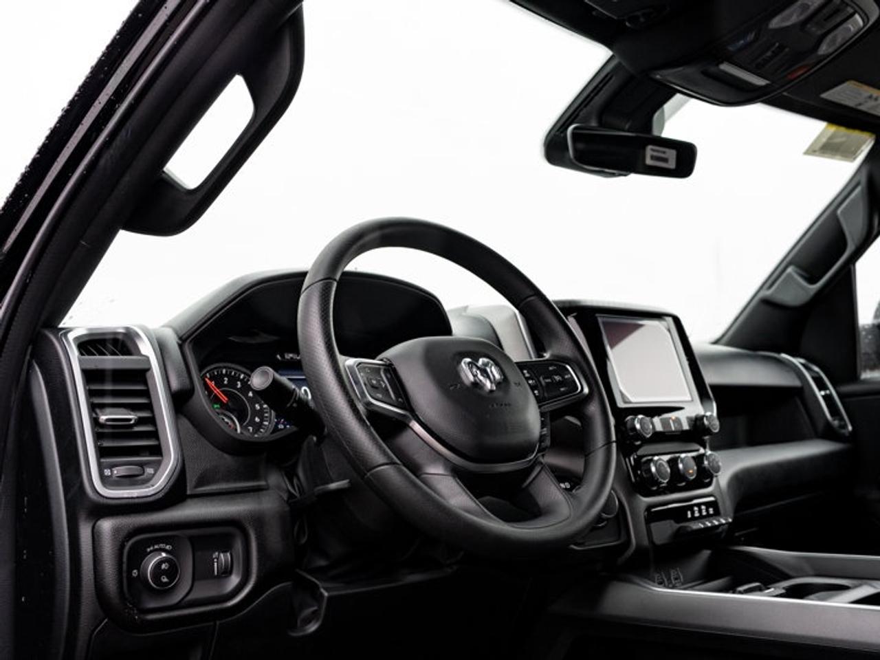 2026 RAM 1500 Express Photo