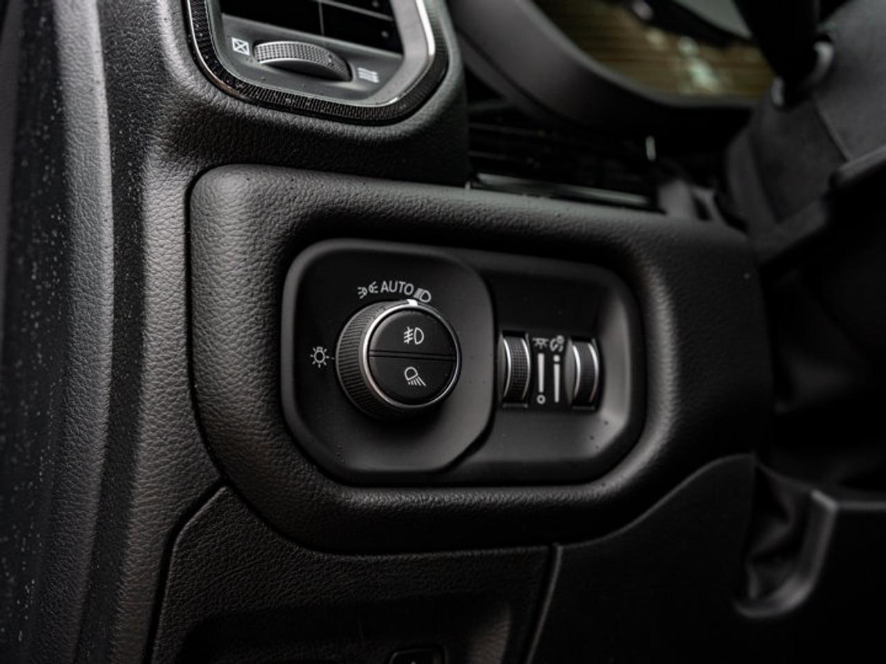 2026 RAM 1500 SPORT Photo