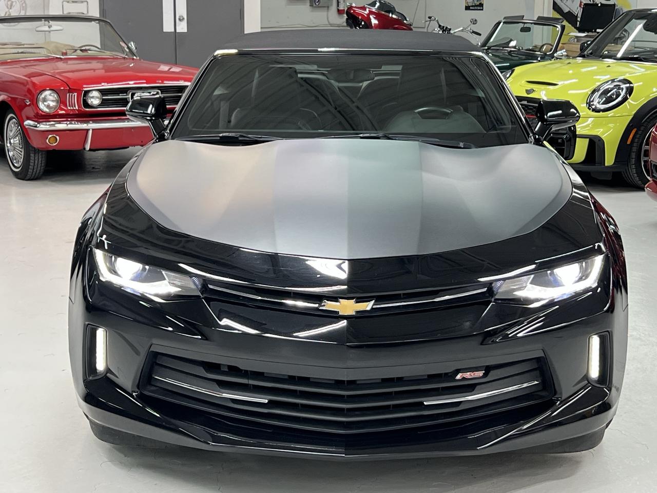 2017 Chevrolet Camaro 2dr Conv 2LT RS V6 Photo