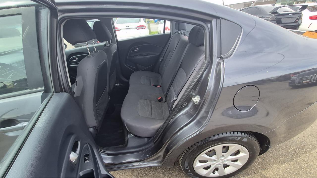 2014 Kia Rio LX+, AUTO, SEDAN, 4 CYL, GREAT ON FUEL, CERTIFIED Photo