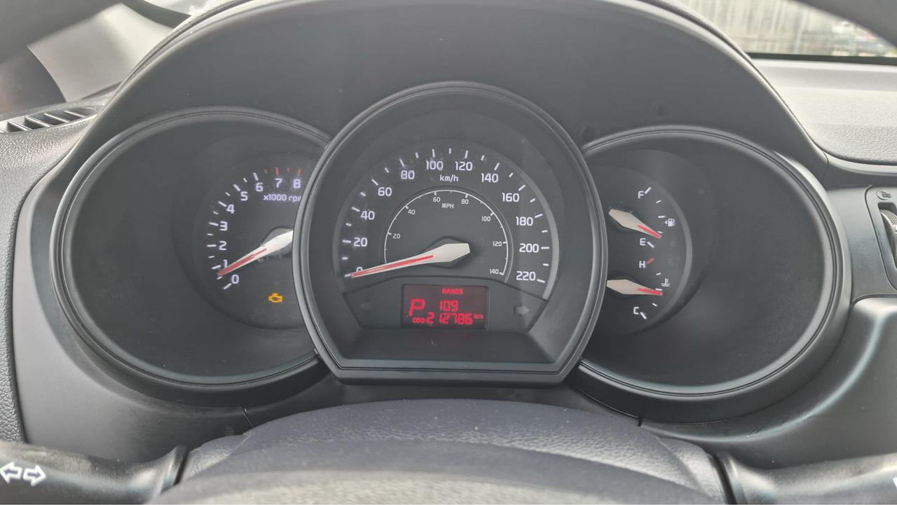 2014 Kia Rio LX+, AUTO, SEDAN, 4 CYL, GREAT ON FUEL, CERTIFIED Photo