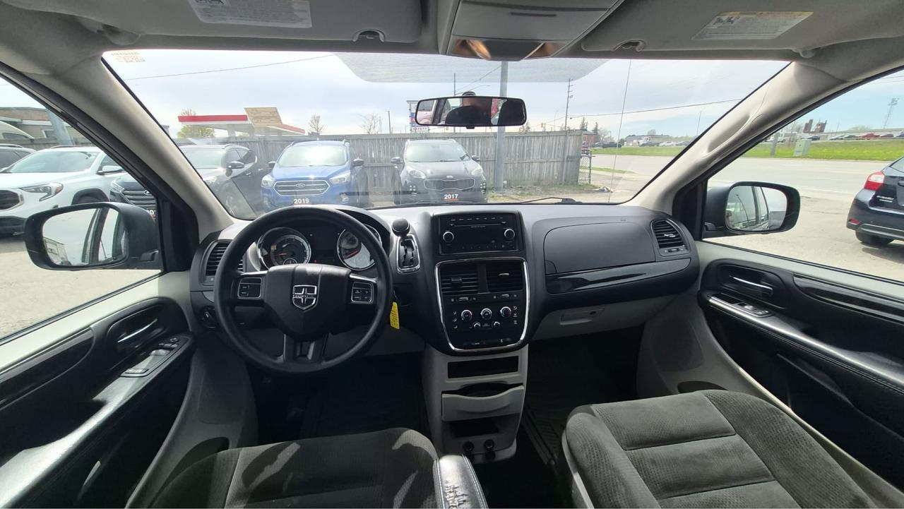 2016 Dodge Grand Caravan CANADA VALUE PACKAGE, WELL MAINTAINED, CERTIFIED Photo