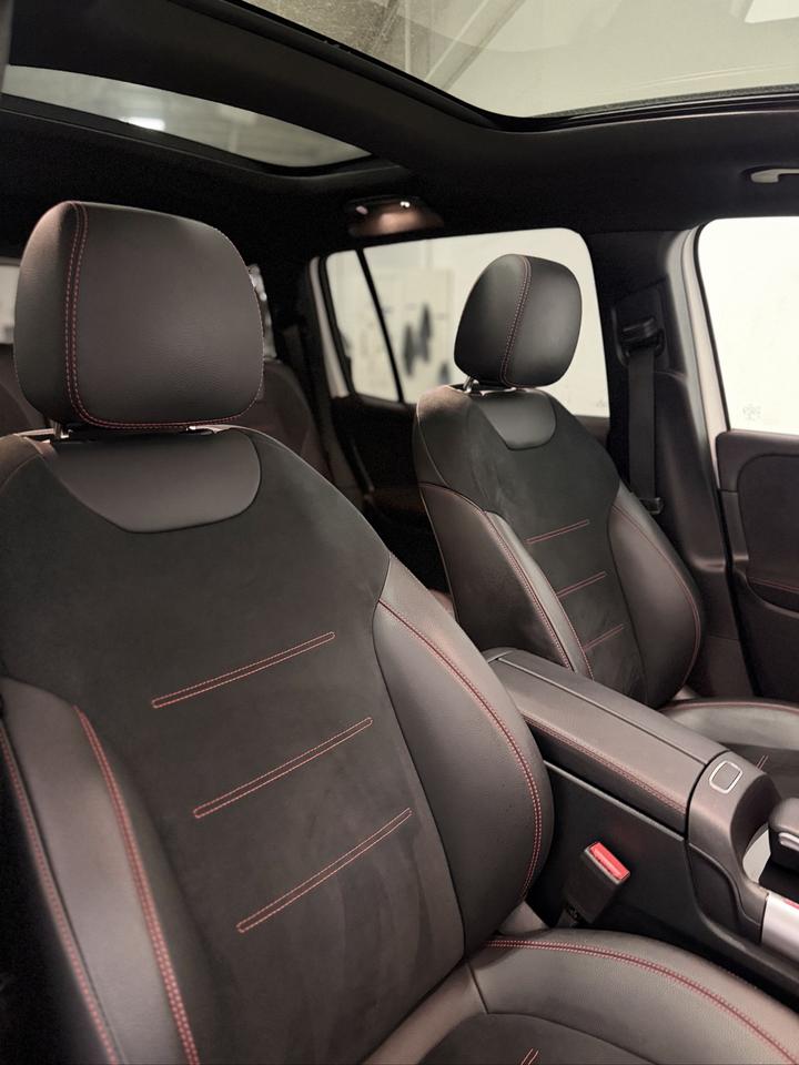 2022 Mercedes-Benz GLB GLB 250 | AMG Package |Night Package| 7 PASSENGER Photo