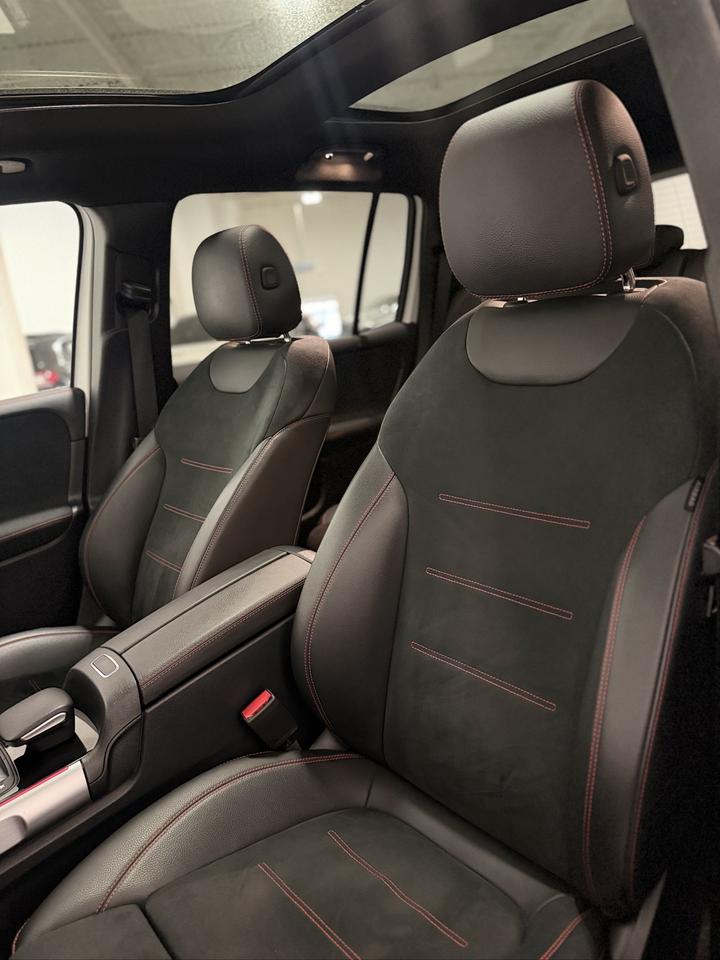 2022 Mercedes-Benz GLB GLB 250 | AMG Package |Night Package| 7 PASSENGER Photo