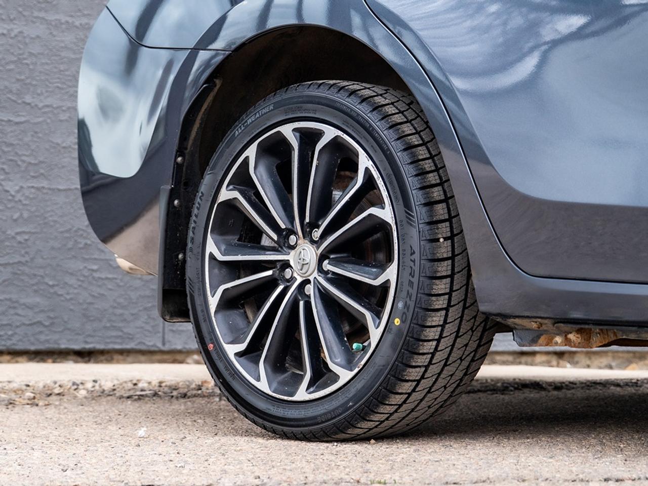 2015 Toyota Corolla S Photo24