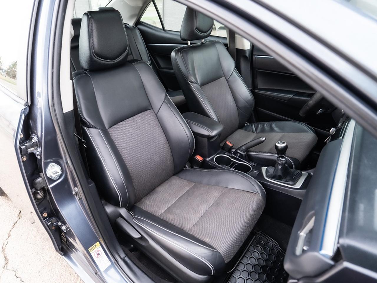 2015 Toyota Corolla S Photo19