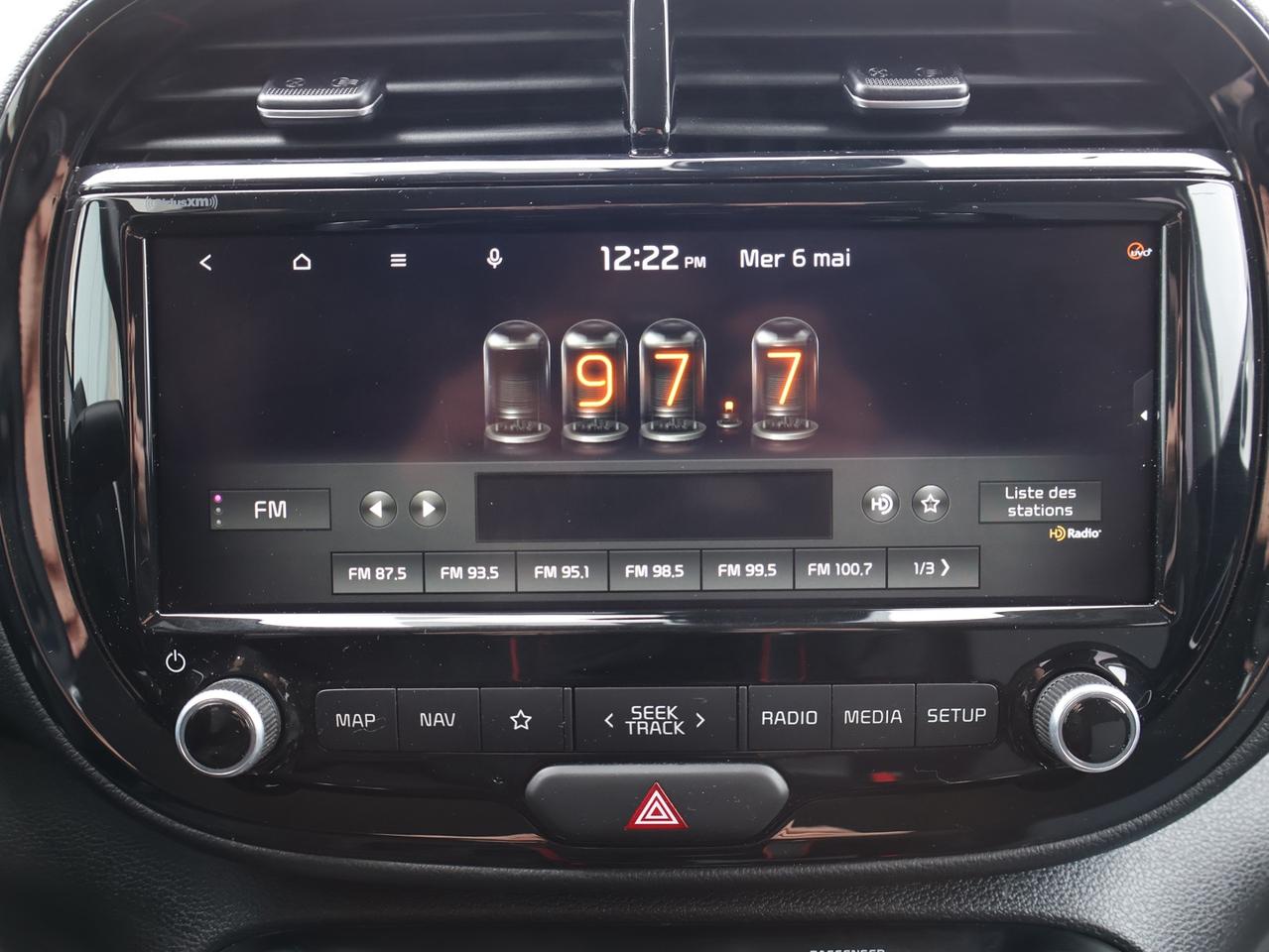 2022 Kia Soul EV PREMIUM CERTIFIED *1 OWNER*ACCIDENT FREE*LOW KMS* CAMERA NAV BLUETOOTH HEATED SEATS CRUISE ALLOYS Photo