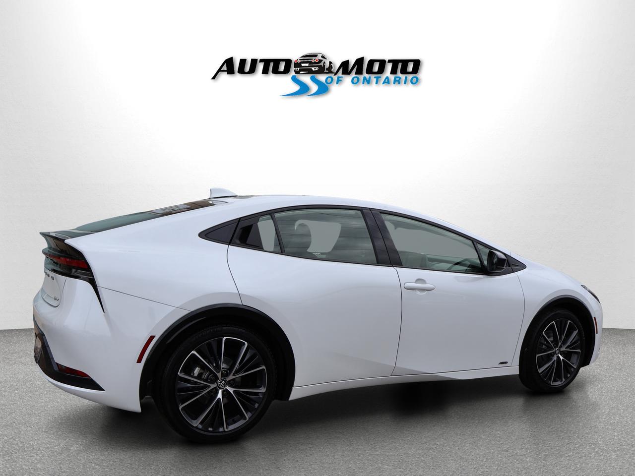 2025 Toyota Prius XLE AWD CERTIFIED *ACCIDENT FREE* CAMERA NAV BLUETOOTH LEATHER HEATED SEATS CRUISE ALLOYS Photo