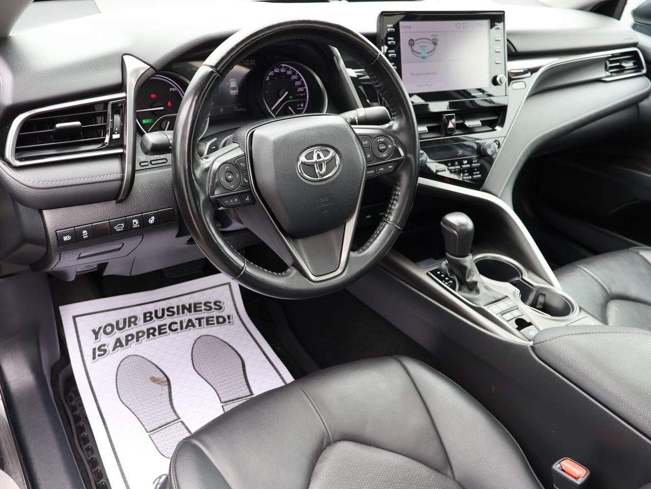 2022 Toyota Camry HYBRID XSE CERTIFIED *ACCIDENT FREE* CAMERA NAV BLUETOOTH LEATHER HEATED SEATS SUNROOF CRUISE ALLOYS Photo