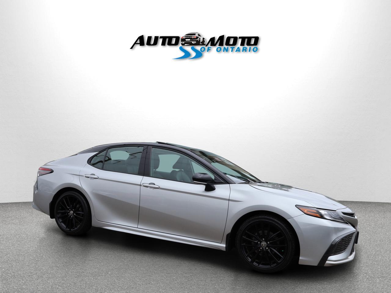 2022 Toyota Camry HYBRID XSE CERTIFIED *ACCIDENT FREE* CAMERA NAV BLUETOOTH LEATHER HEATED SEATS SUNROOF CRUISE ALLOYS Photo