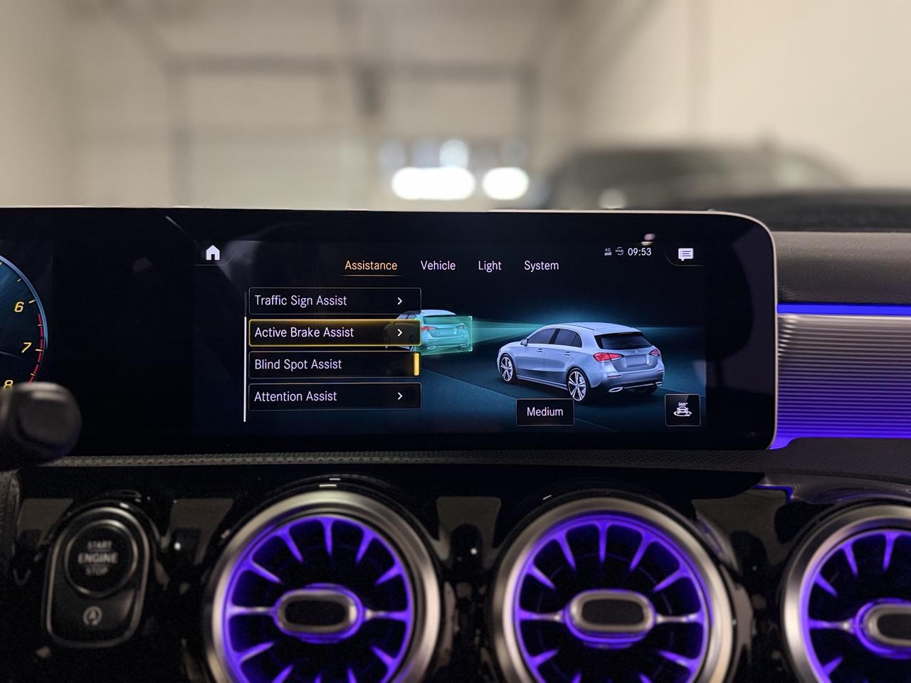 2019 Mercedes-Benz A-Class A 250 4MATIC Hatch Photo