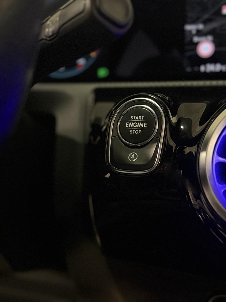 2019 Mercedes-Benz A-Class A 250 4MATIC Hatch Photo