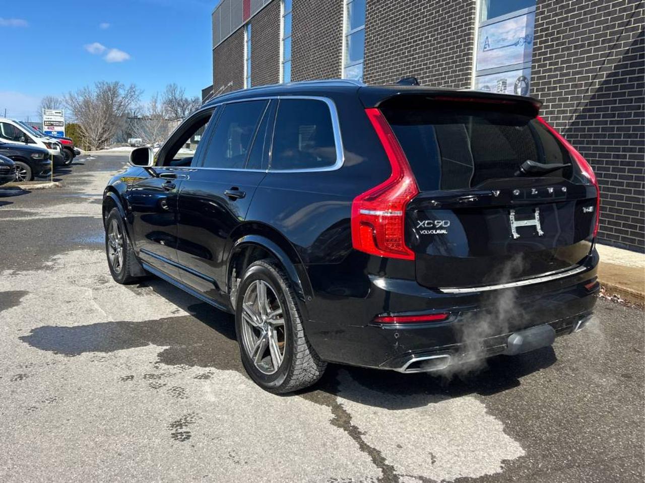 2018 Volvo XC90 R-Design!! BOWERS & WILKINS STEREO!! 6-PASSENGER! Photo3