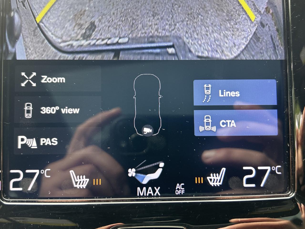 2018 Volvo XC90 R-Design!! BOWERS & WILKINS STEREO!! 6-PASSENGER! Photo
