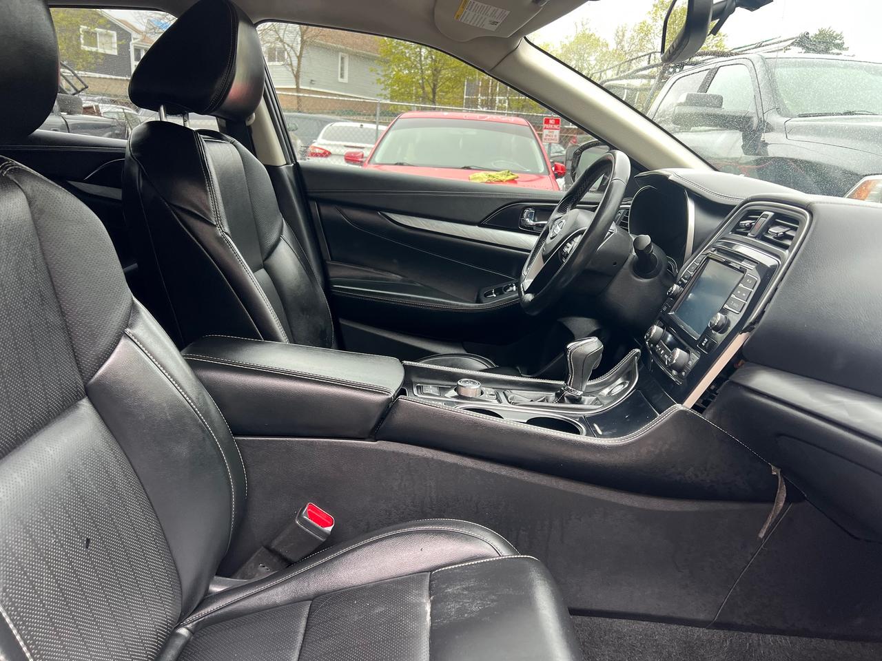 2017 Nissan Maxima LEATHER-NAV-BACK CAM-HEATED SEATS & MORE! Photo