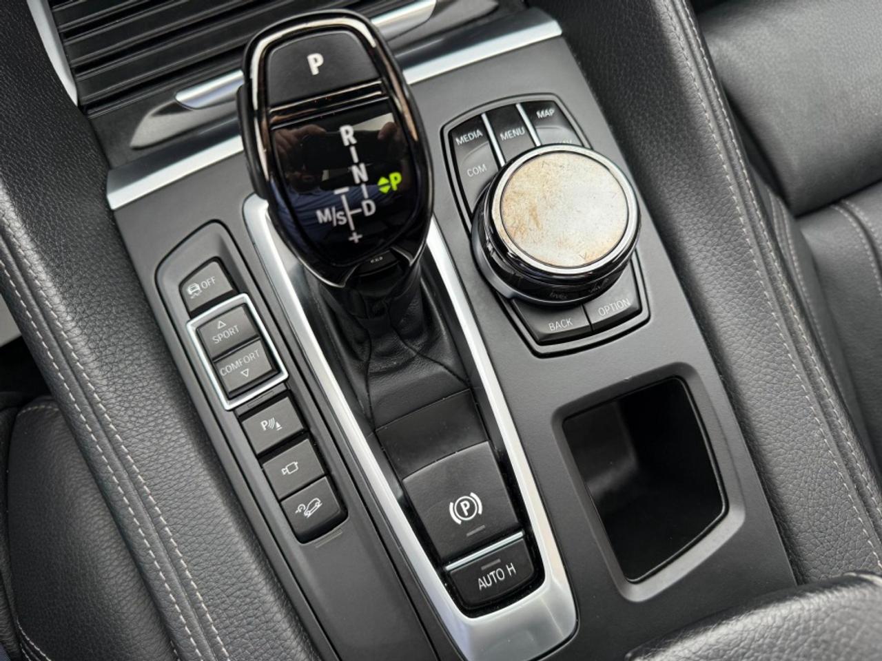 2019 BMW X6 XDRIVE35I M SPORT/ CARBON FIBER/ NAVI/ HUD Photo