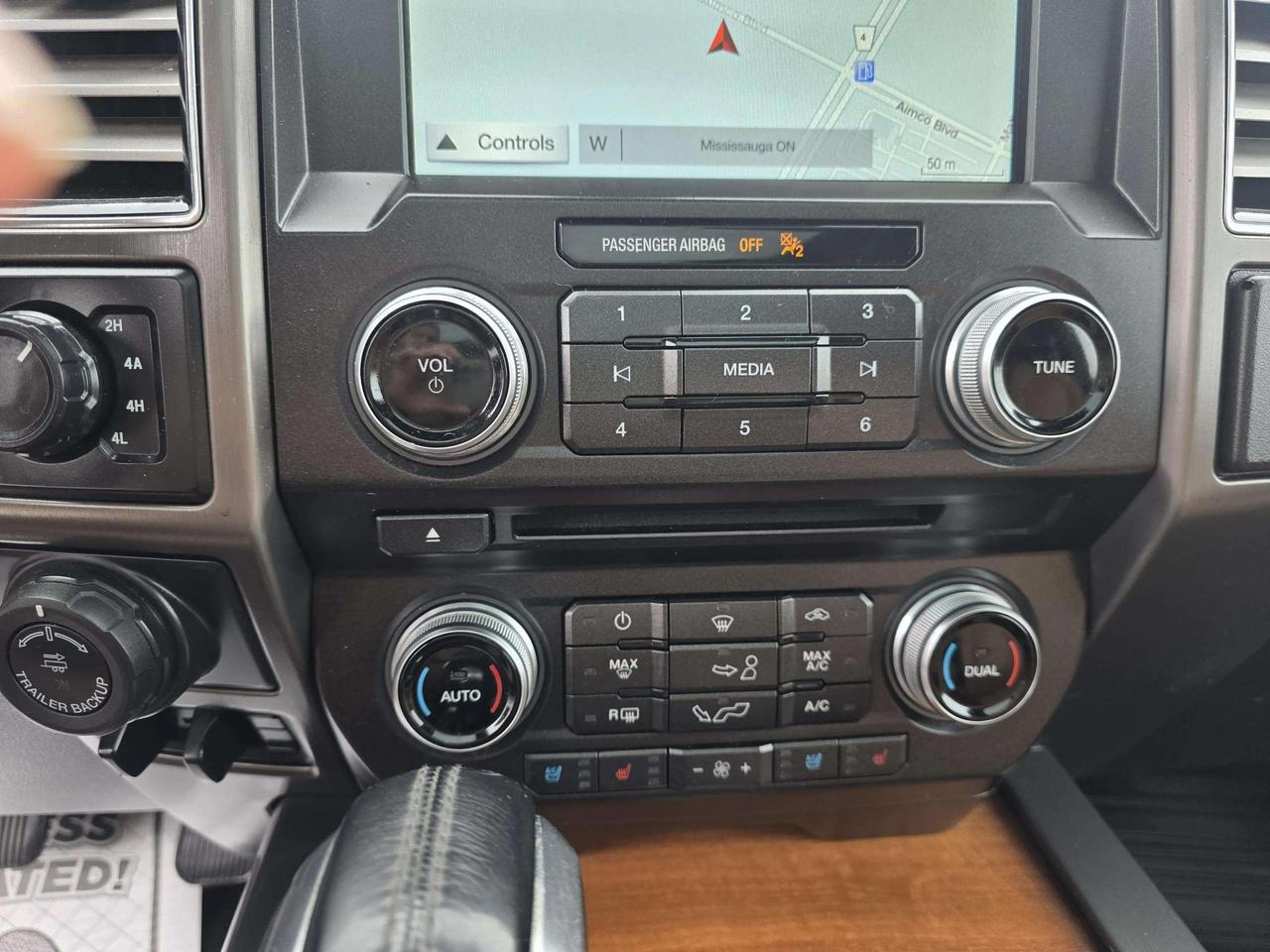 2017 Ford F-150 Limited  Photo