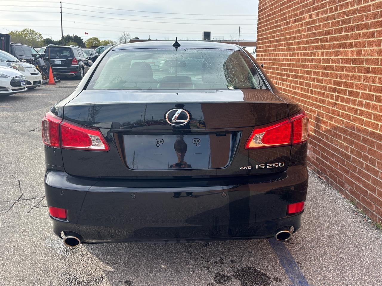 2012 Lexus IS 250 4DR SDN AUTO AWD Photo4