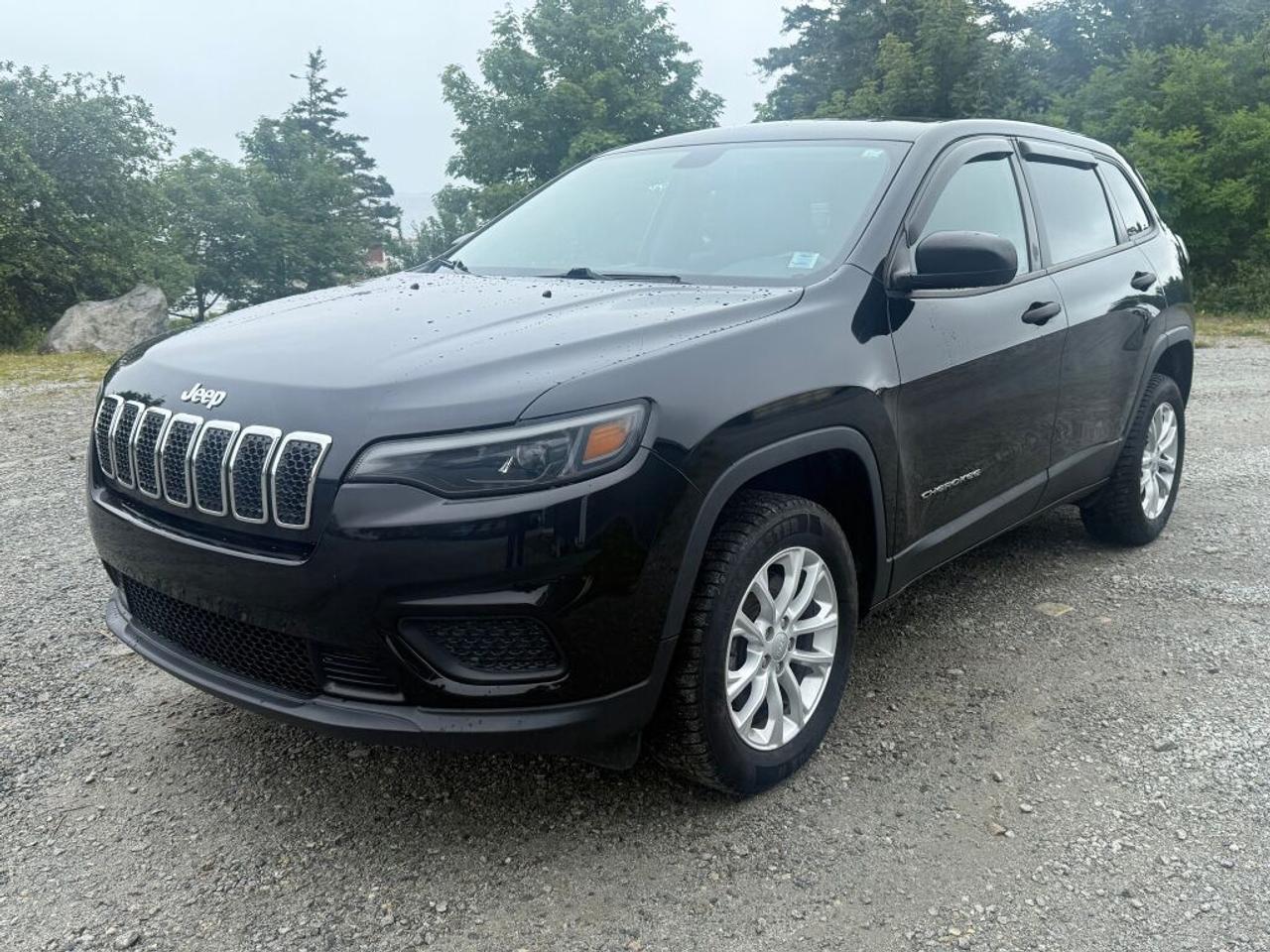 2020 Jeep Cherokee Sport