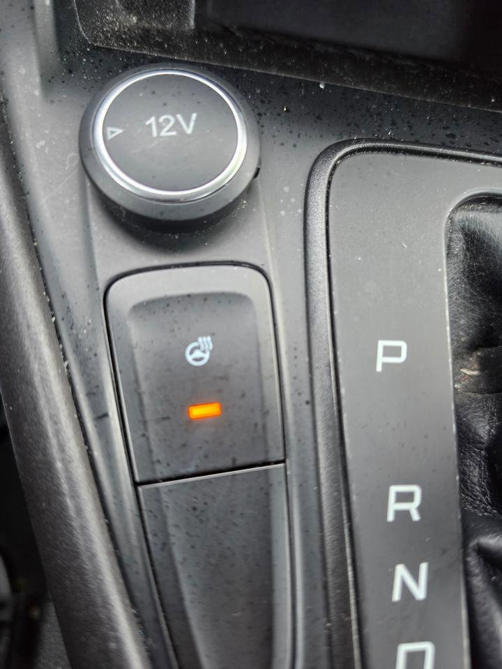 2015 Ford Focus 5DR HB SE - Photo #12