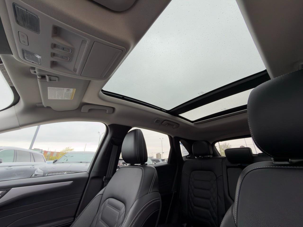 2023 Ford Escape Platinum 601A| PREMIUM TECH PK|B&O SOUND|NO ACCIDENTS|1 OWN Photo