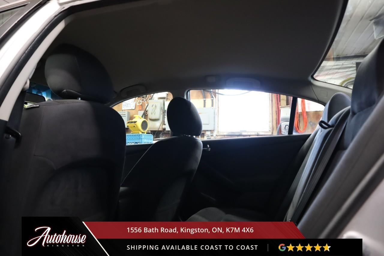 2012 Nissan Altima 2.5 S PUSH BUTTON START - KEYLESS ENTRY Photo