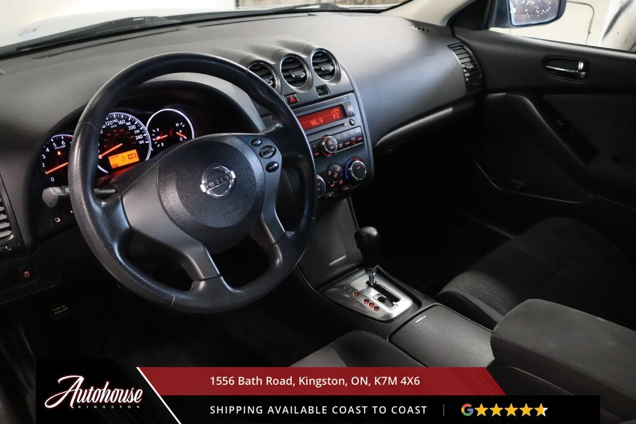 2012 Nissan Altima 2.5 S PUSH BUTTON START - KEYLESS ENTRY Photo