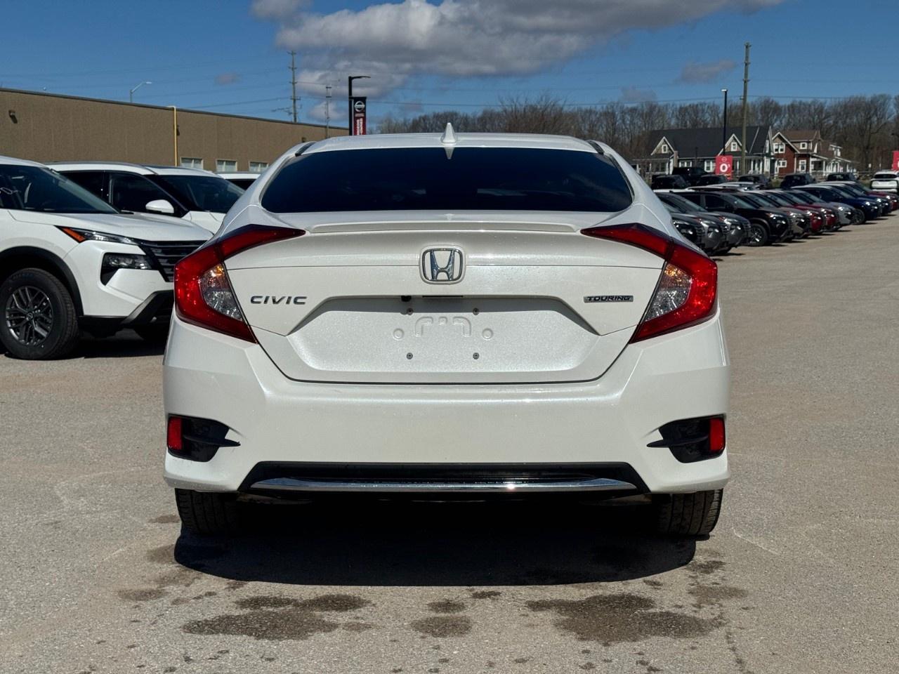 2021 Honda Civic Sedan TOURING CVT SEDAN Photo3