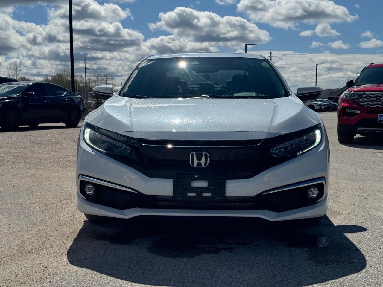 2021 Honda Civic Sedan TOURING CVT SEDAN Photo