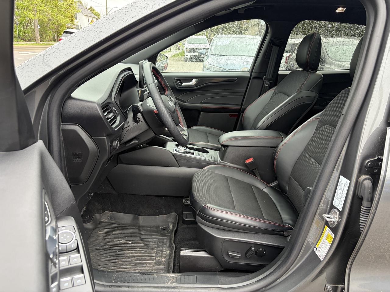 2025 Ford Escape ST-Line AWD Photo