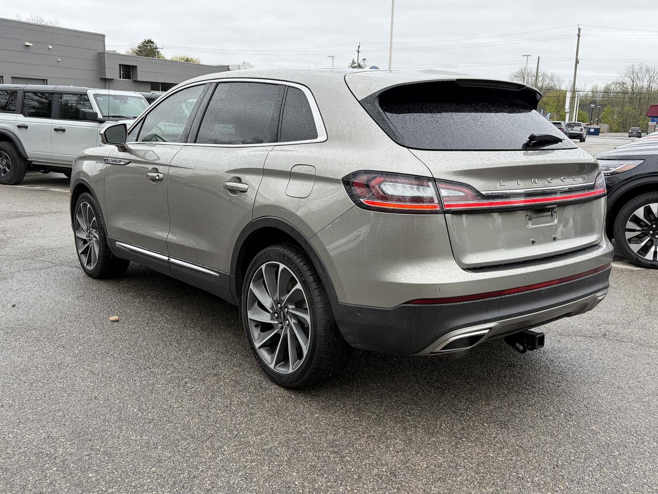 2023 Lincoln Nautilus Reserve AWD Photo2