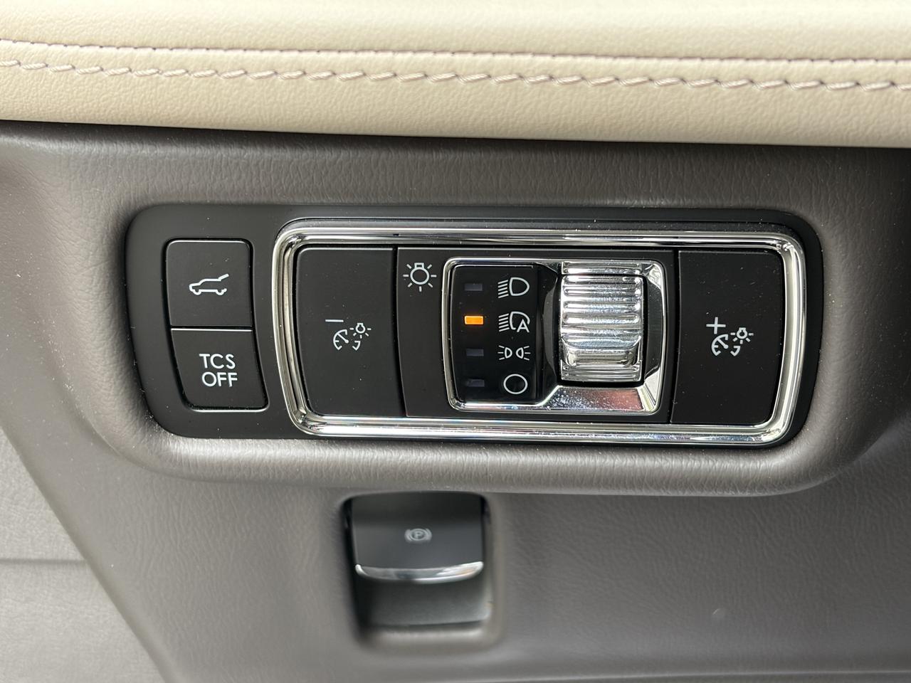 2023 Lincoln Nautilus Reserve AWD Photo