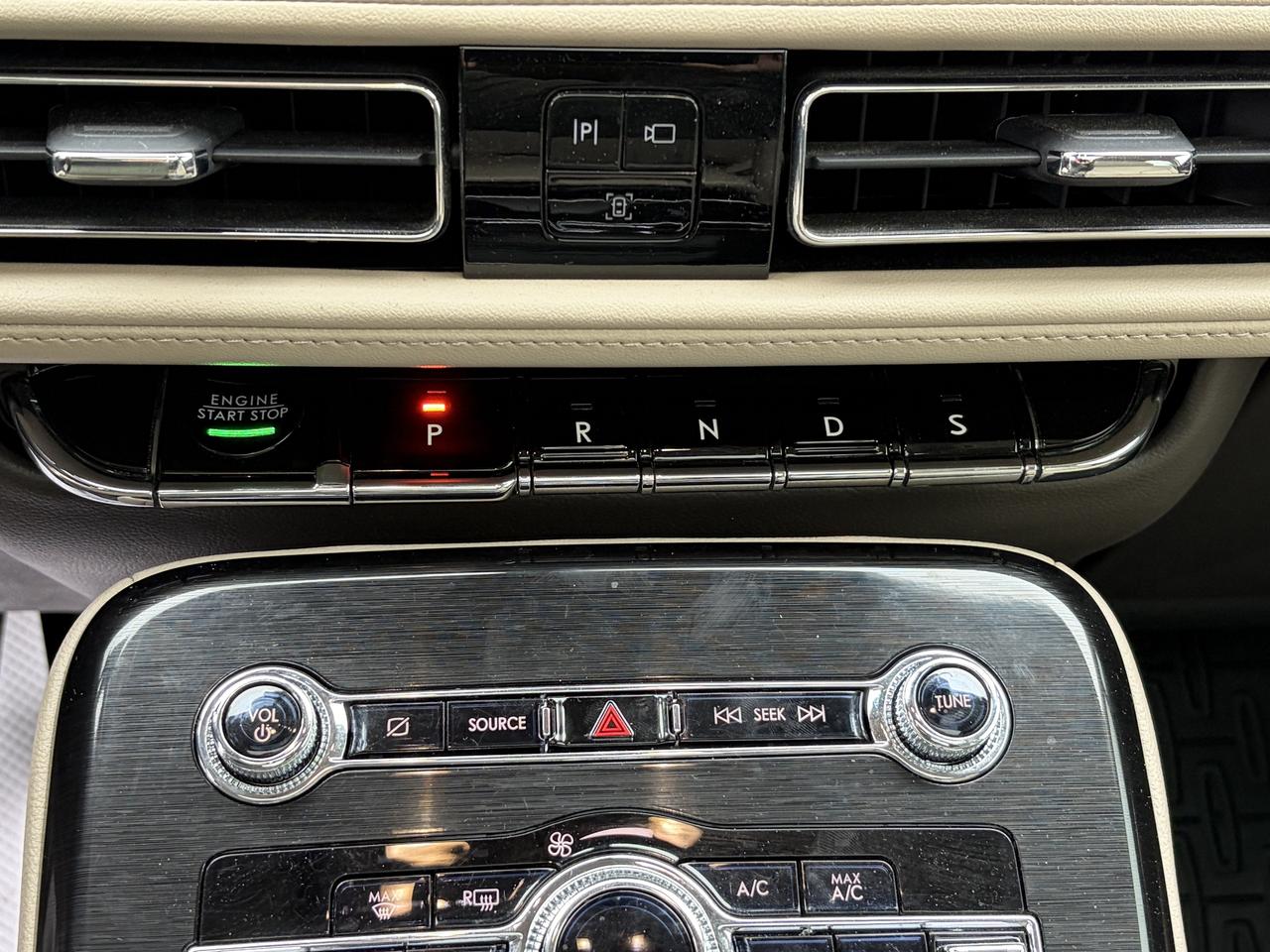 2023 Lincoln Nautilus Reserve AWD Photo