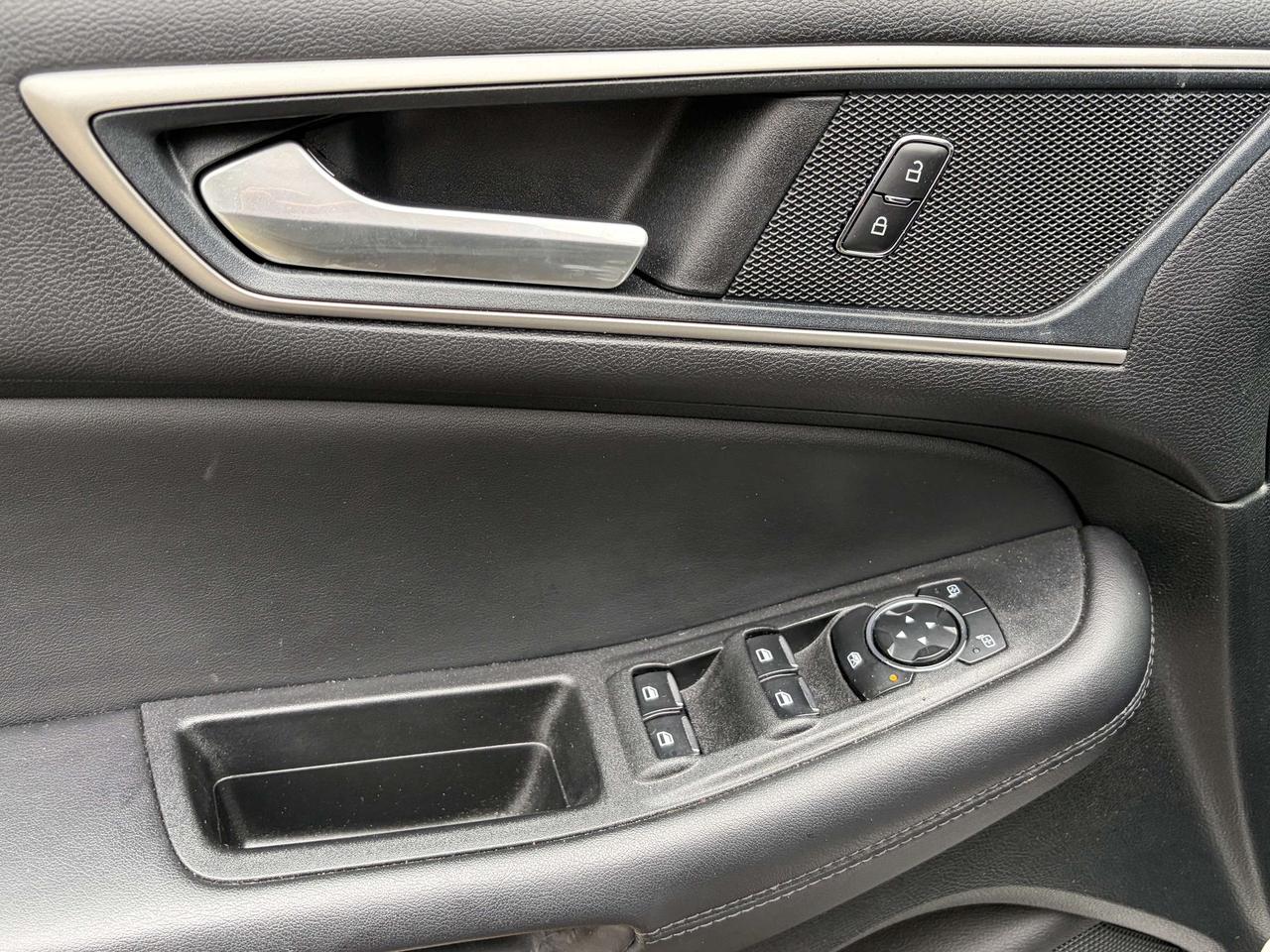 2024 Ford Edge SEL AWD Photo