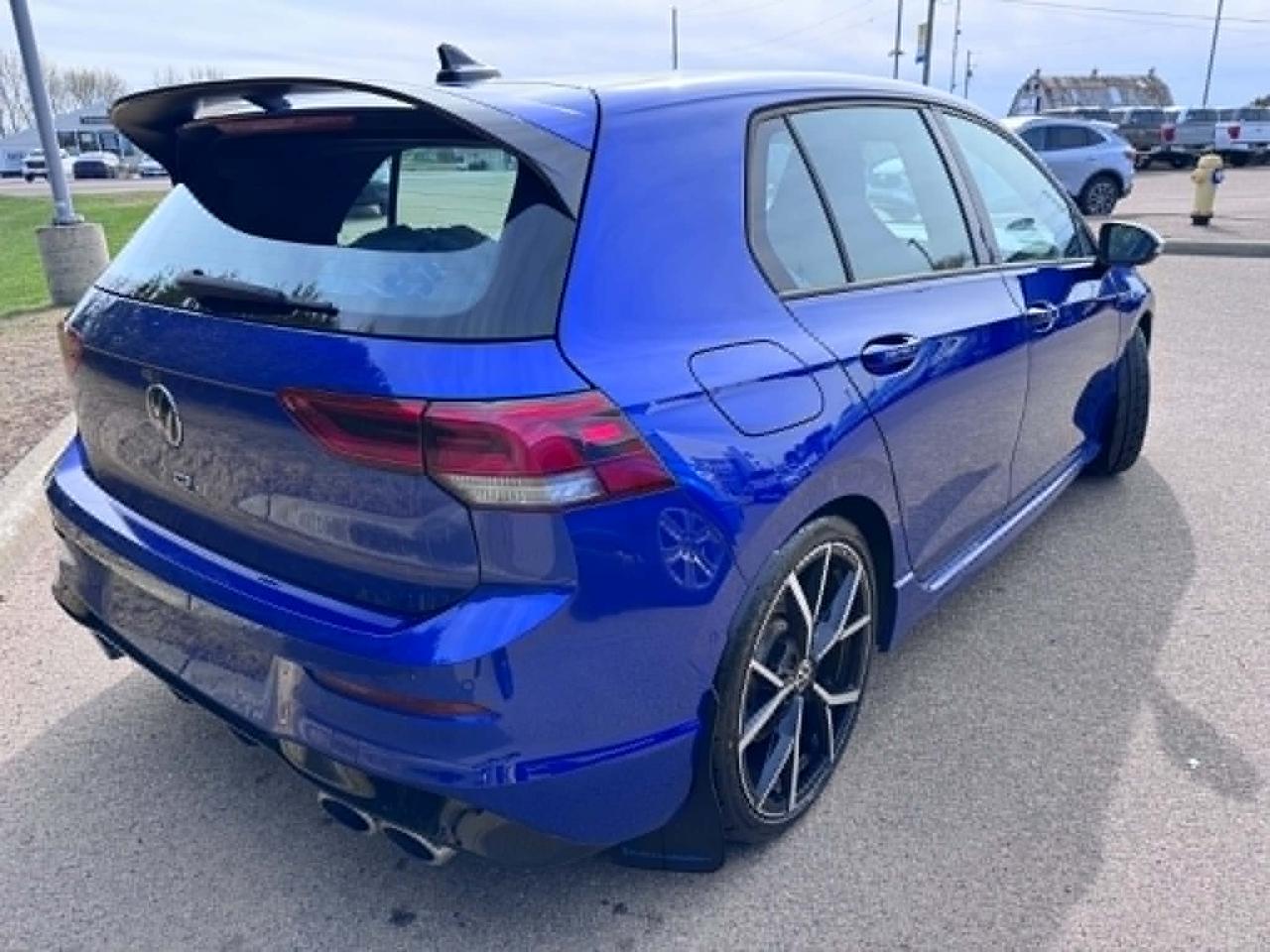 2024 Volkswagen Golf R Base Photo4