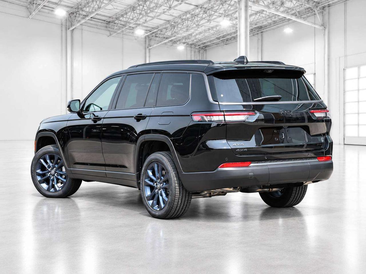 2026 Jeep Grand Cherokee L 85TH ANNIVERSARY | Leather | 7-PASS | Tow Pkg Photo4