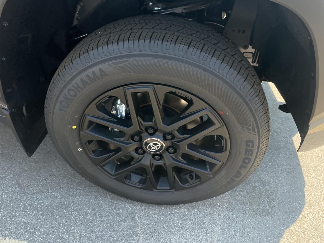 2026 Toyota Tundra LIMITED HYBRID Photo