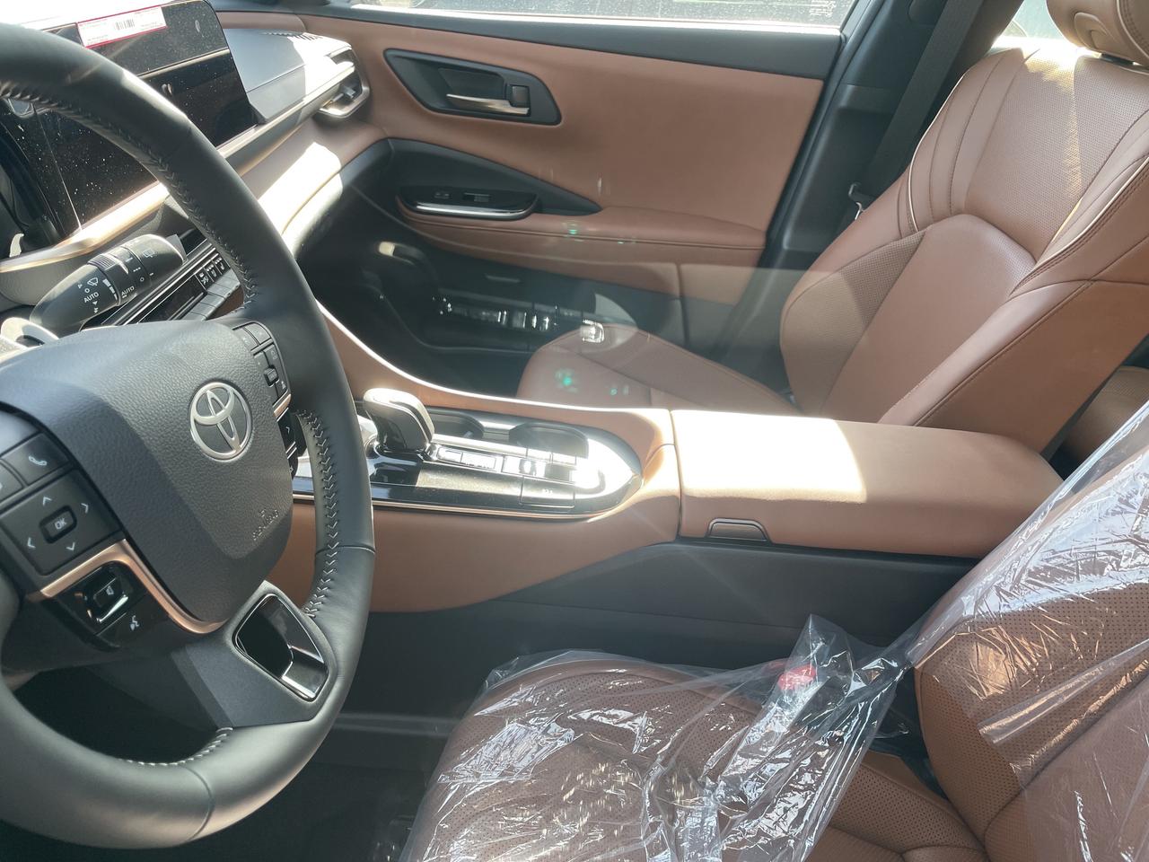 2026 Toyota Crown Signia Limited Photo