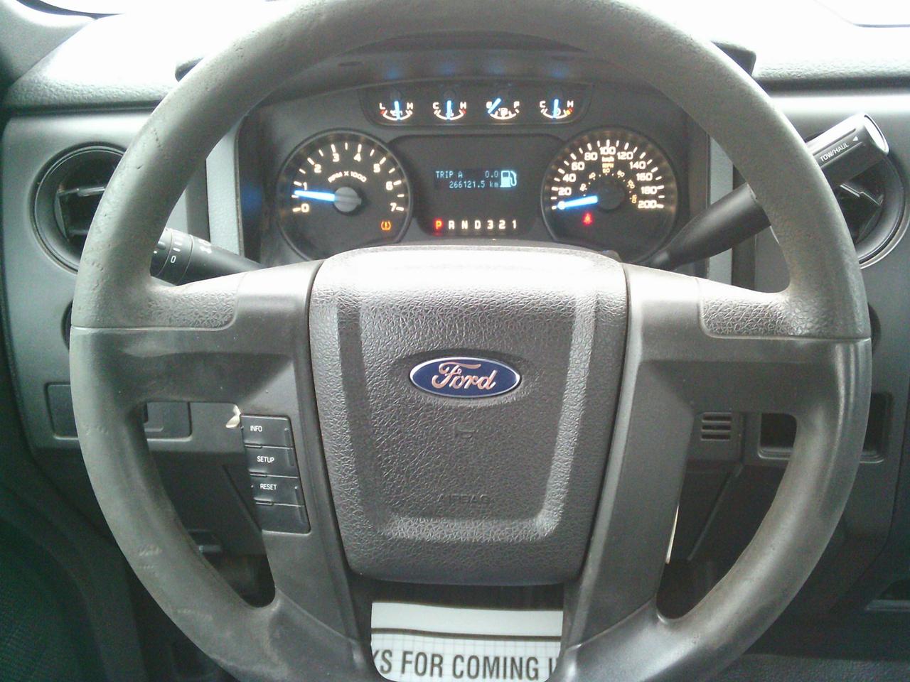 2014 Ford F-150 2WD Reg Cab 145 XL TAILGATE Photo