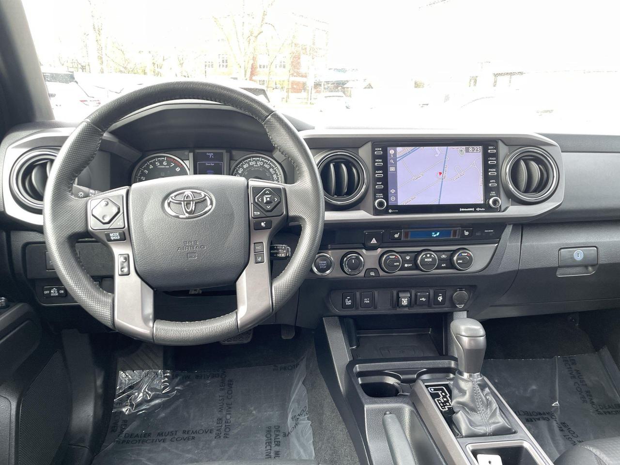 2020 Toyota Tacoma PREMIUM PKG, LEATHER, ROOF, NAVI, TONNEAU COVER, S Photo