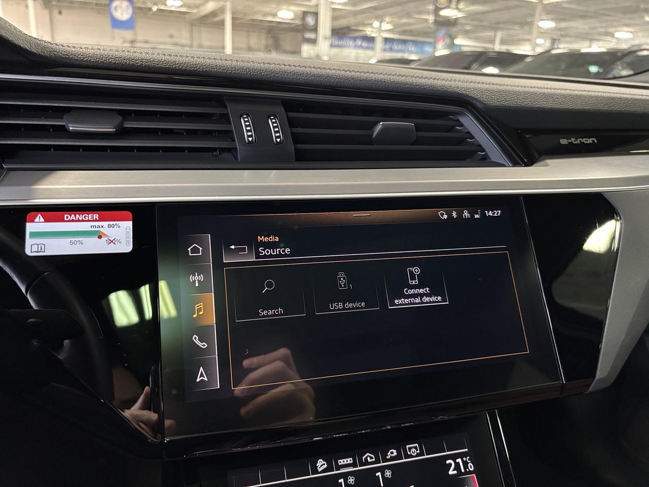 2022 Audi E-Tron Sportback Progressiv|QUATTRO|S-LINE|CLUSTERNAV|3DCAM|LEATHER Photo