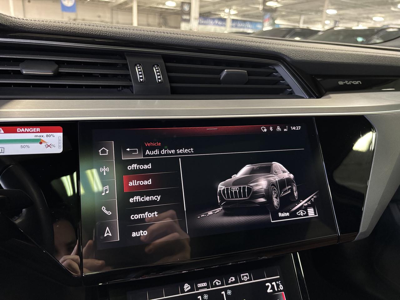 2022 Audi E-Tron Sportback Progressiv|QUATTRO|S-LINE|CLUSTERNAV|3DCAM|LEATHER Photo