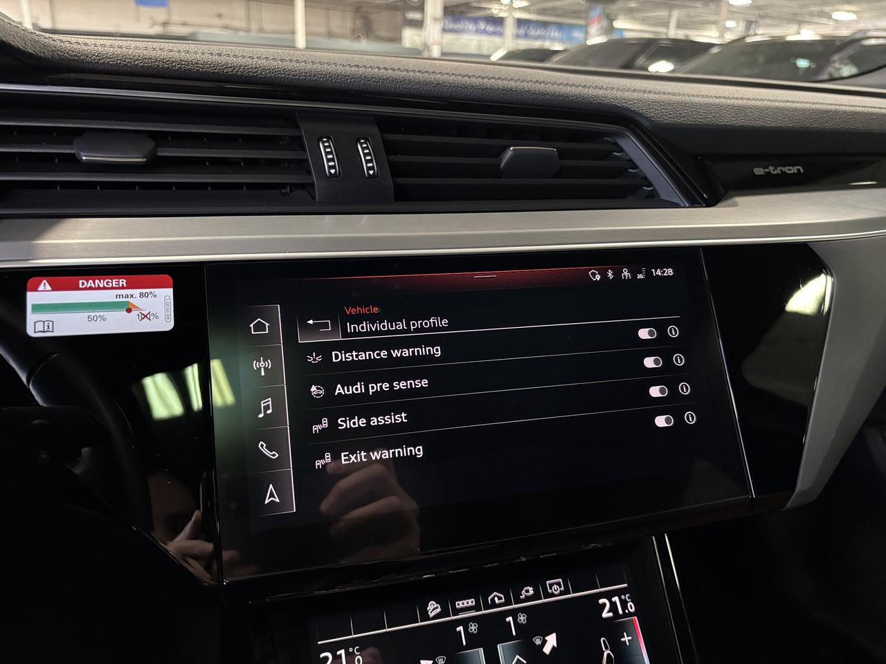 2022 Audi E-Tron Sportback Progressiv|QUATTRO|S-LINE|CLUSTERNAV|3DCAM|LEATHER Photo