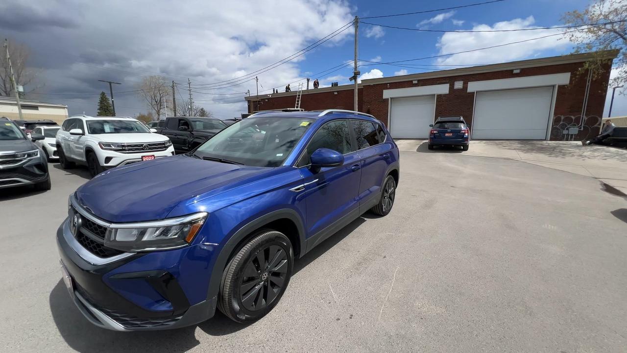 2024 Volkswagen Taos COMFORTLINE | HTD LEATHER | PANO ROOF | CARPLAY Photo3