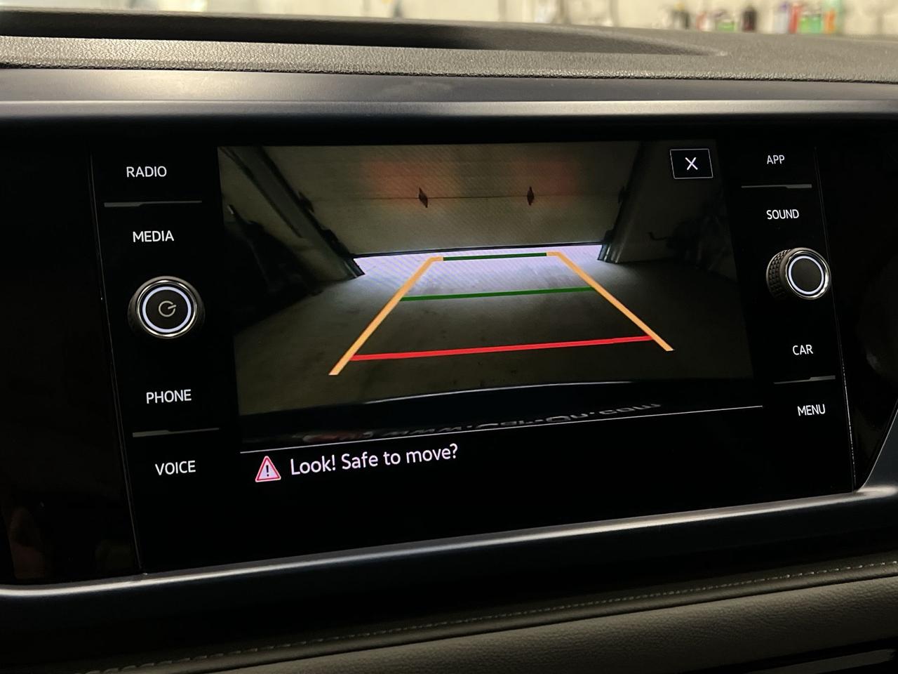 2024 Volkswagen Taos COMFORTLINE | HTD LEATHER | PANO ROOF | CARPLAY Photo