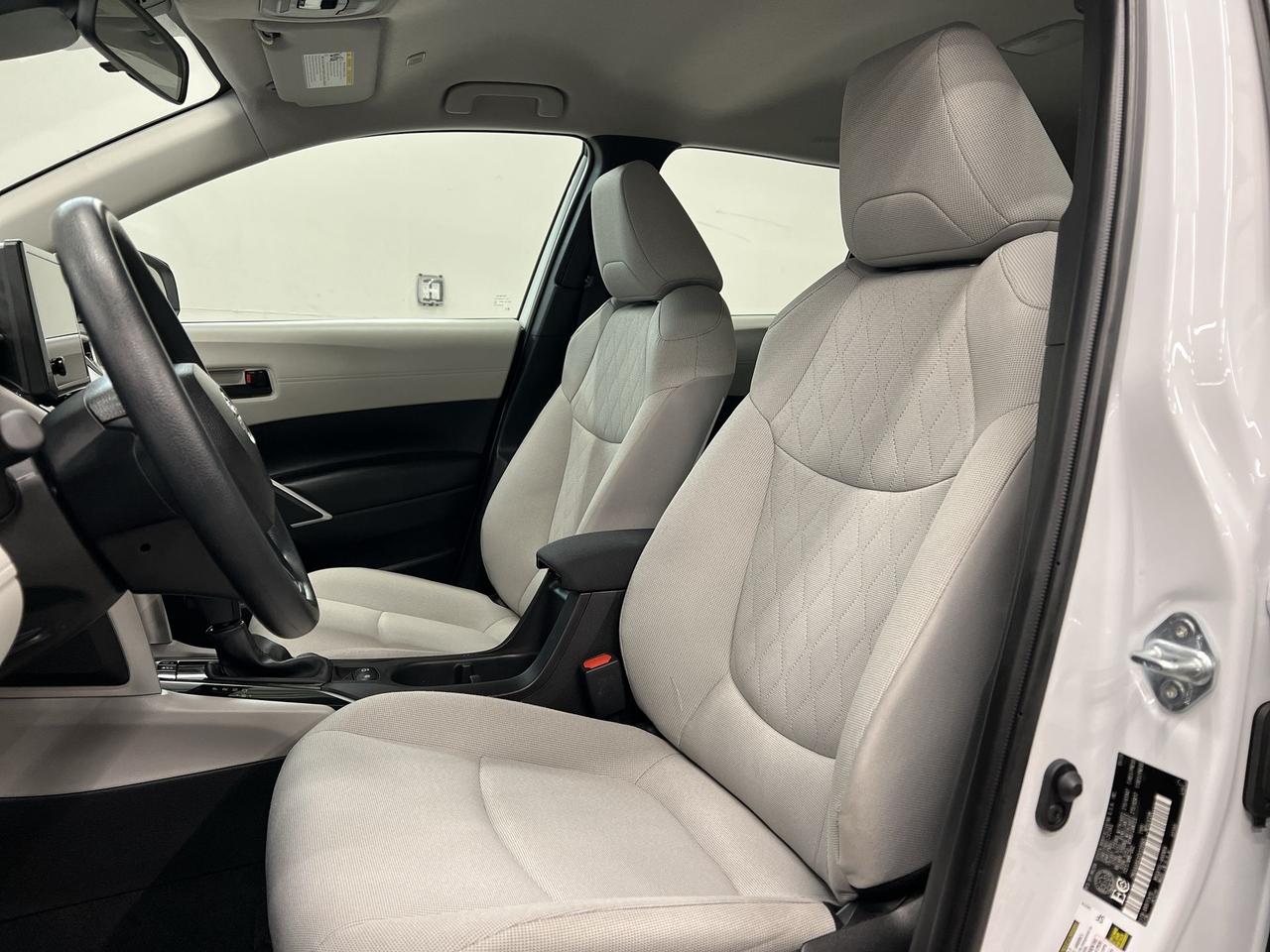 2025 Toyota Corolla Cross AWD | ONLY 13,000KMS! | HTD SEATS | CARPLAY | A/C Photo